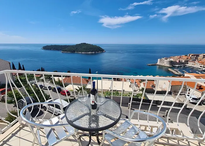 Panoramic Sea And Old Town View Lejlighed